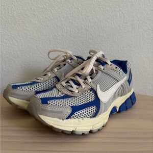 Women’s Nike Zoom Vomero 5, 6.5